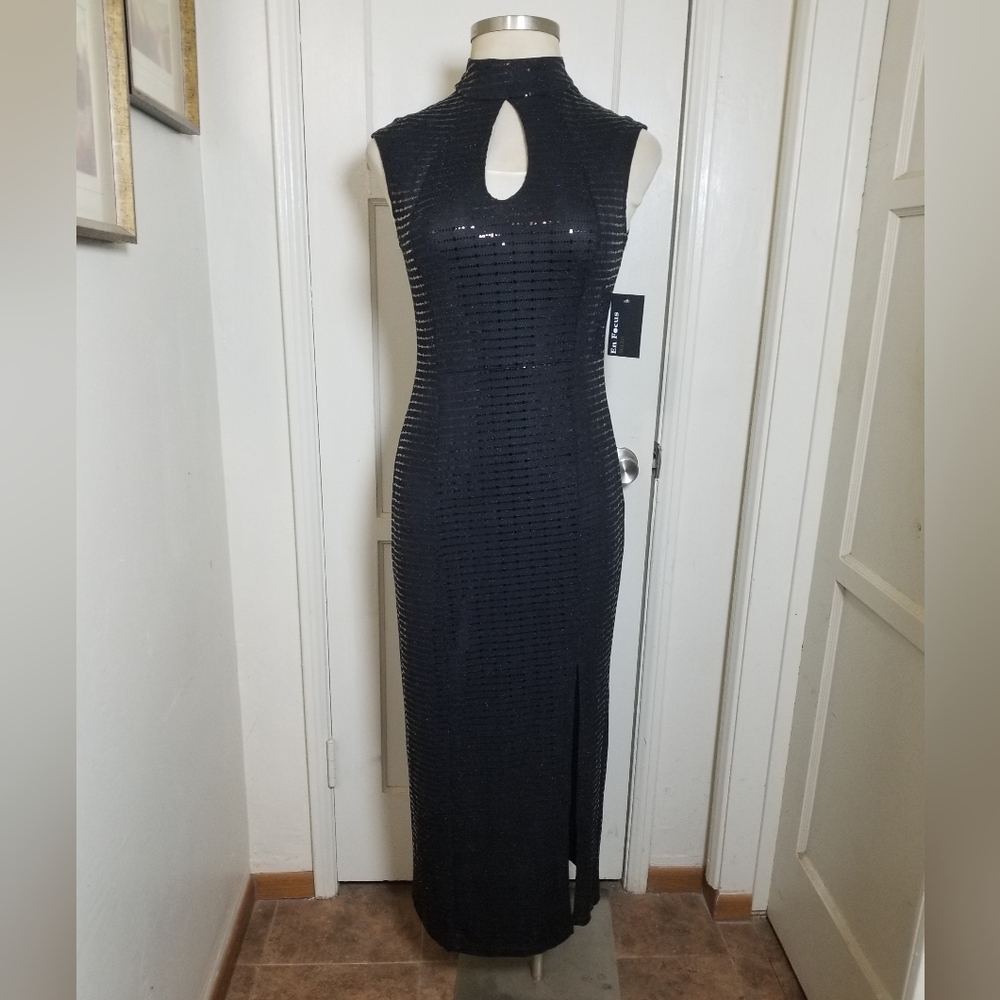 EN FOCUS STUDIO 12 black Sequined High Neck Sleeveless Evening Party Prom Gown